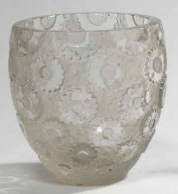 R. Lalique Paquerettes Vase