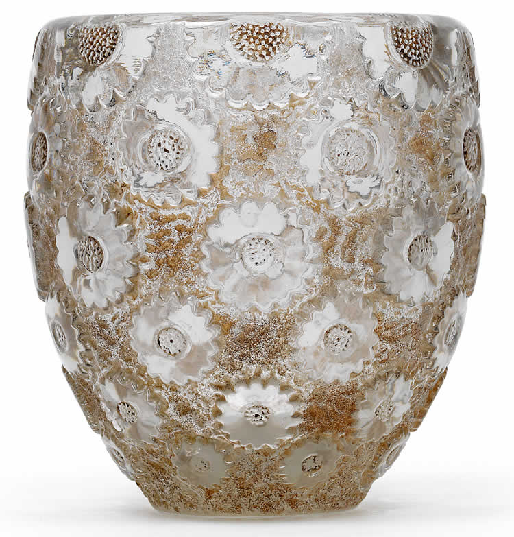 R. Lalique Paquerettes Vase