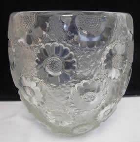 R. Lalique Paquerettes Vase