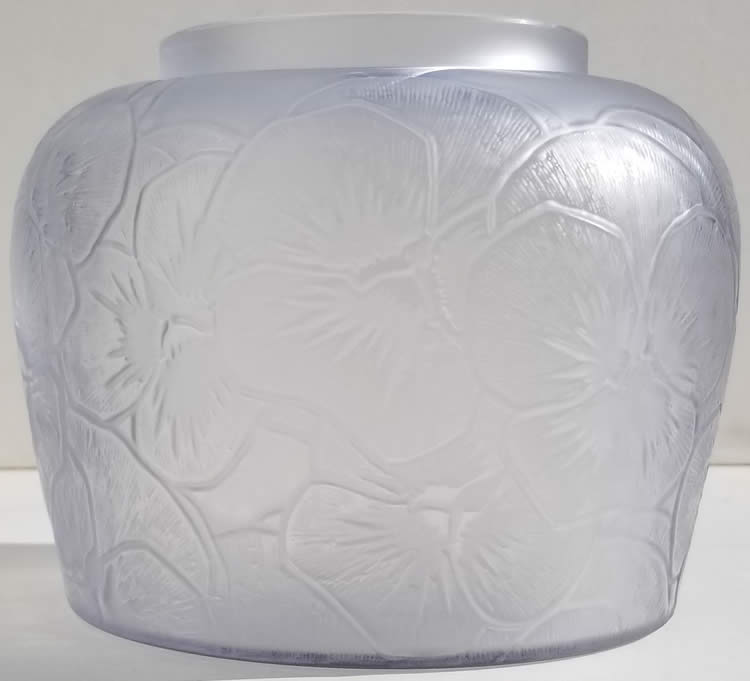 R. Lalique Pensees Vase