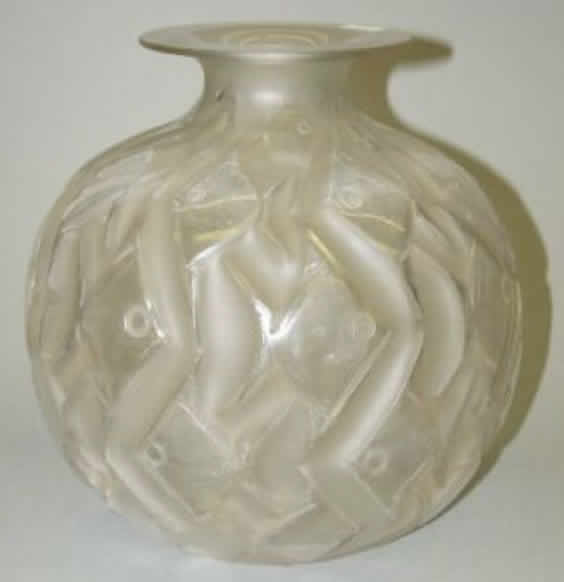 R. Lalique Penthievre Vase