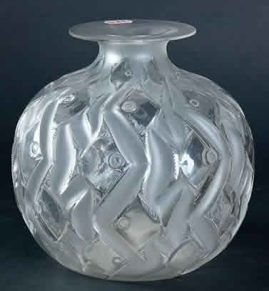R. Lalique Penthievre Vase