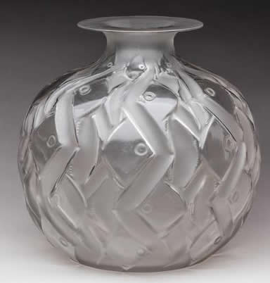 R. Lalique Penthievre Vase