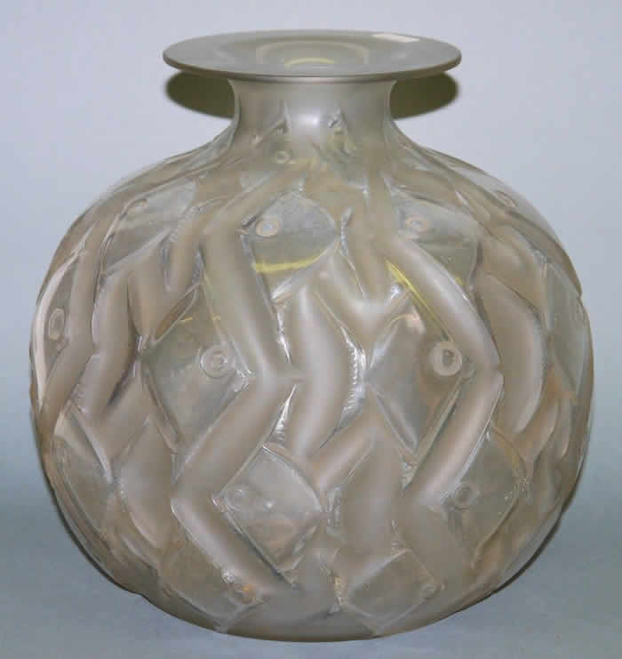 R. Lalique Penthievre Vase