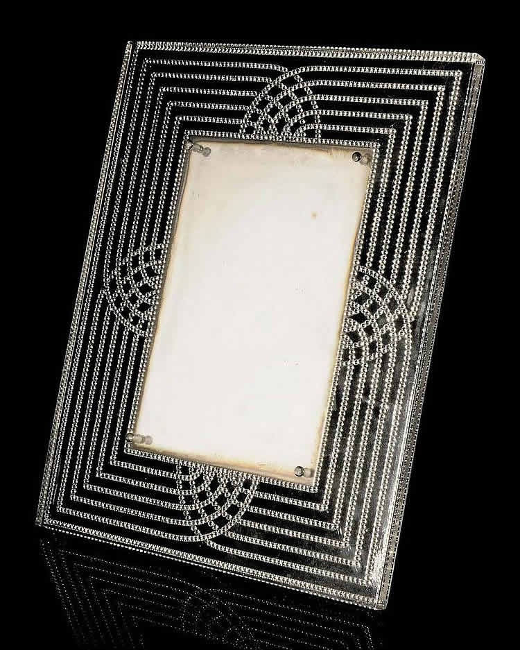Rene Lalique Perle Frame