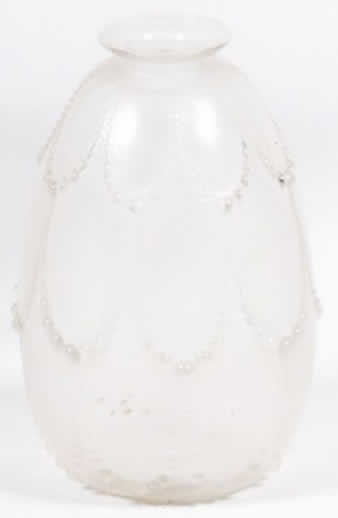 R. Lalique Perles Vase