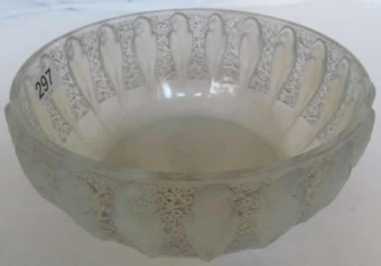 R. Lalique Perruches Bowl