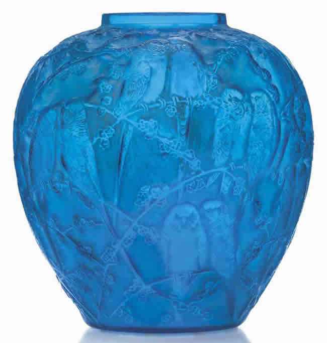 R. Lalique Perruches Vase