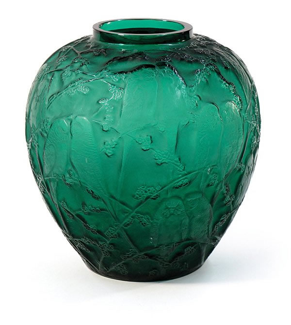 R. Lalique Perruches Vase
