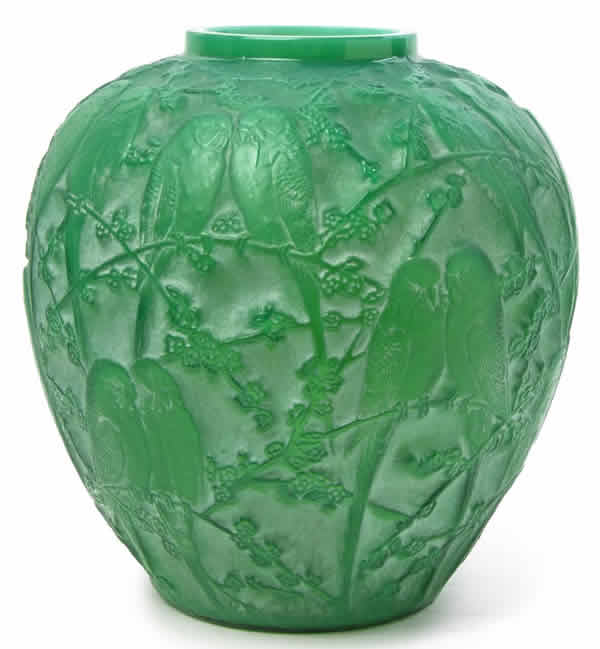 R. Lalique Perruches Vase