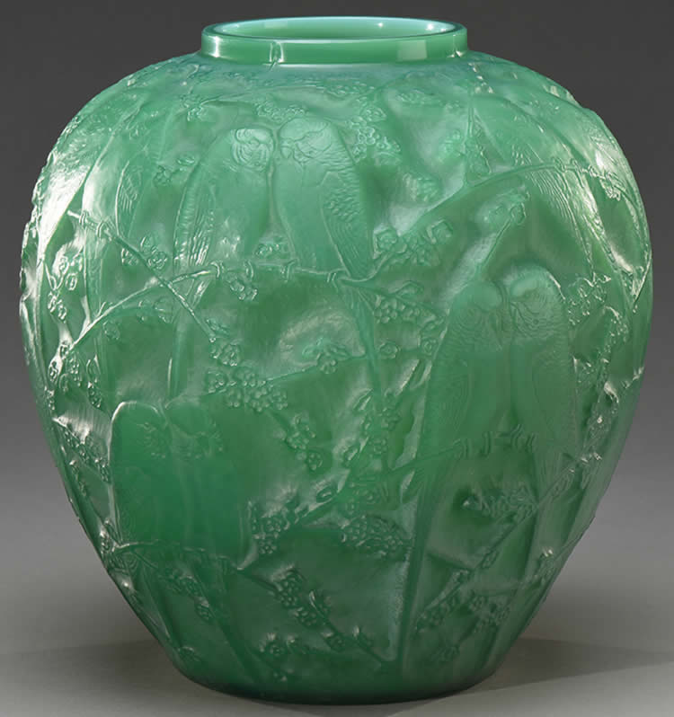 R. Lalique Perruches Vase