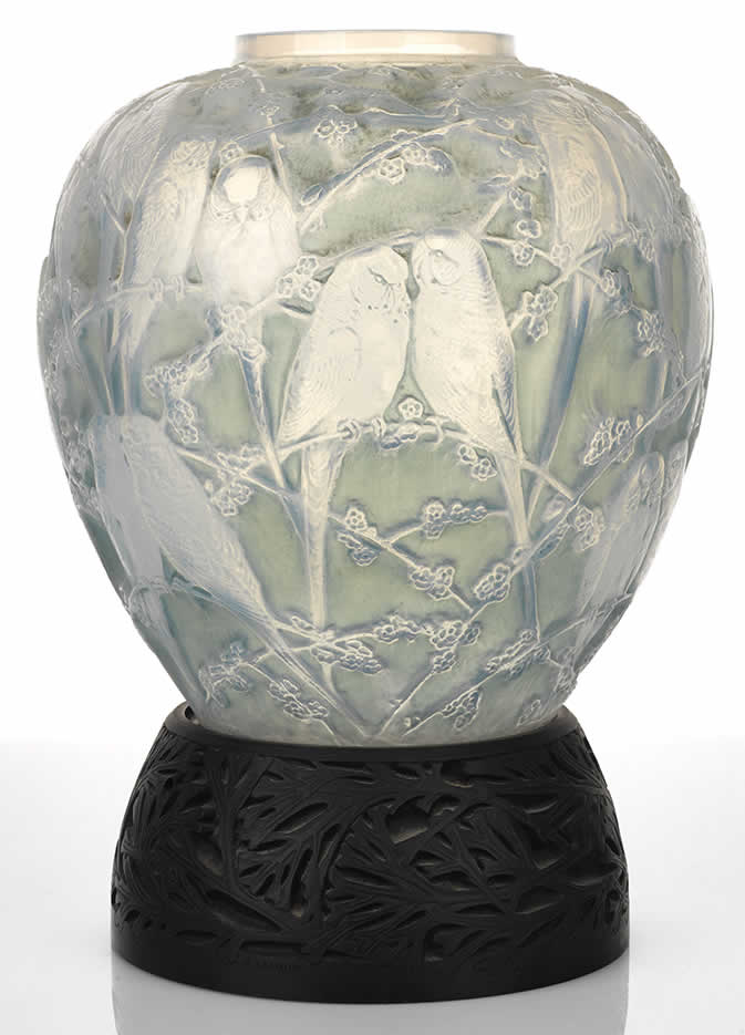 R. Lalique Perruches Vase