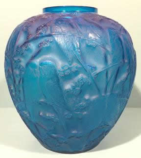 R. Lalique Perruches Vase