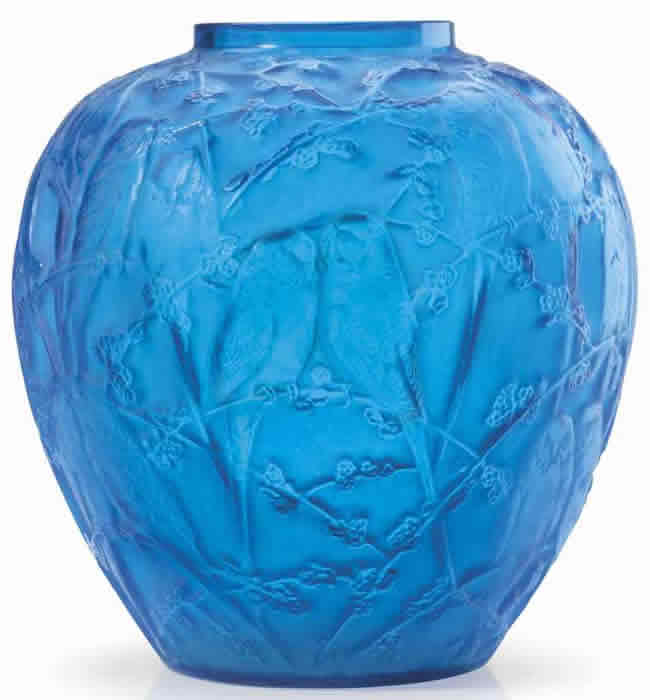 R. Lalique Perruches Vase