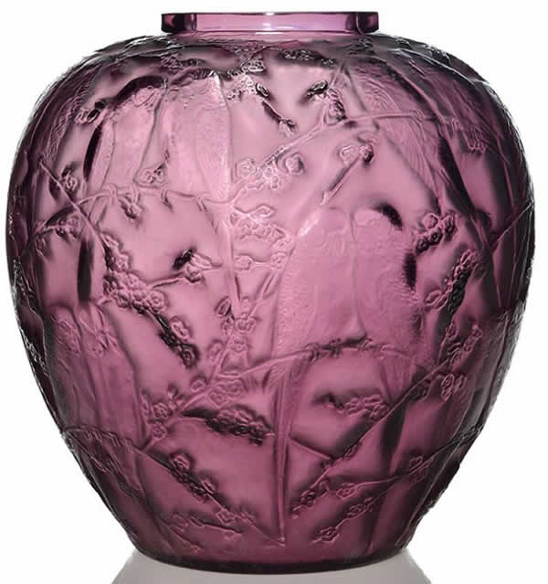R. Lalique Perruches Vase