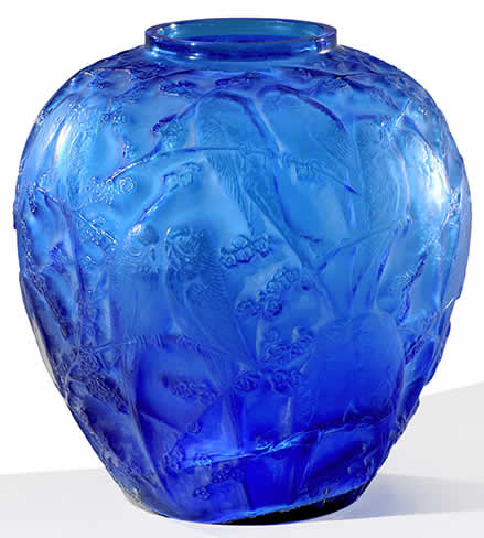 R. Lalique Perruches Vase