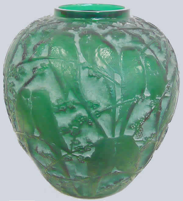 R. Lalique Perruches Vase