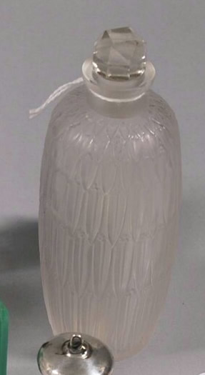 R. Lalique Petites Feuilles Perfume Bottle