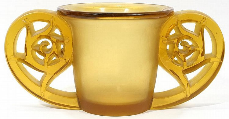 R. Lalique Pierrefonds Vase