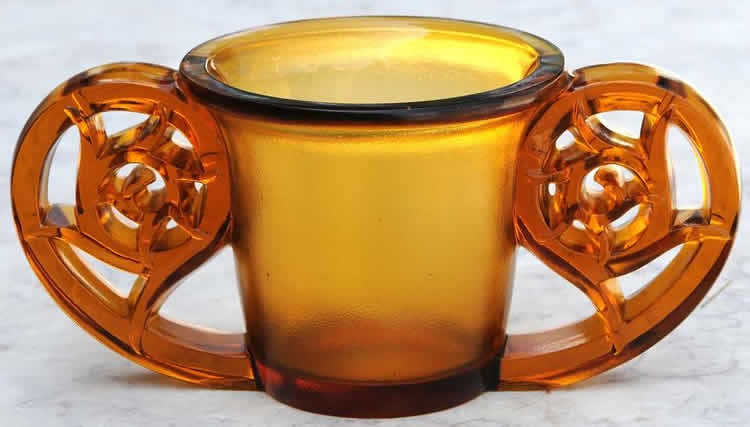 R. Lalique Pierrefonds Vase