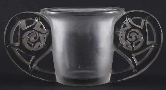 R. Lalique Pierrefonds Vase