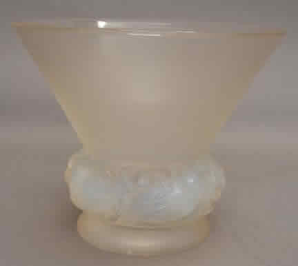 R. Lalique Pinsons Vase