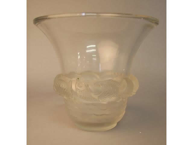 R. Lalique Piriac Vase