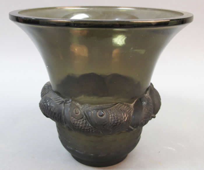 R. Lalique Piriac Vase