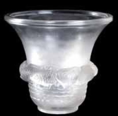 R. Lalique Piriac Vase