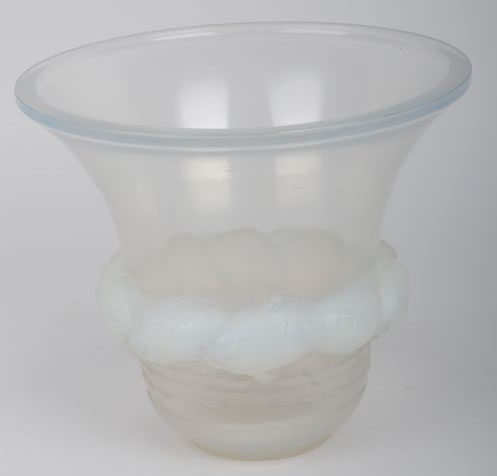 R. Lalique Piriac Vase
