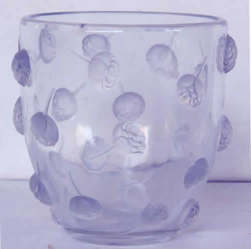 R. Lalique Pivoines Vase