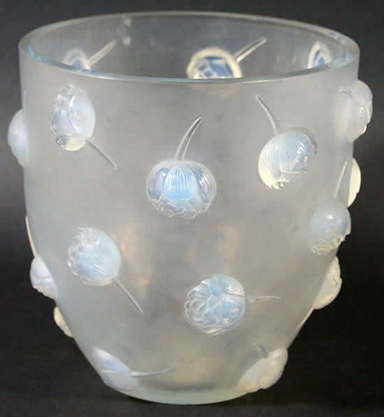 R. Lalique Pivoines Vase