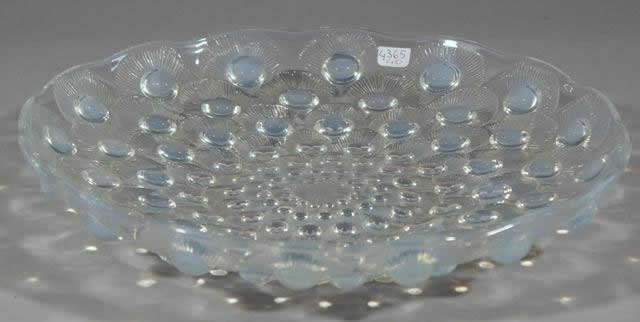 R. Lalique Plumes De Paon Plate