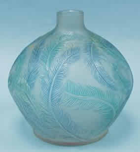 R. Lalique Plumes Vase