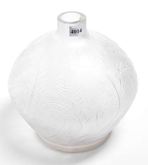 R. Lalique Plumes Vase