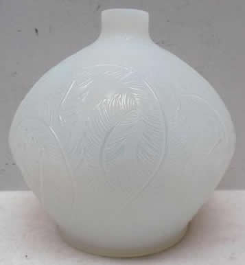 R. Lalique Plumes Vase