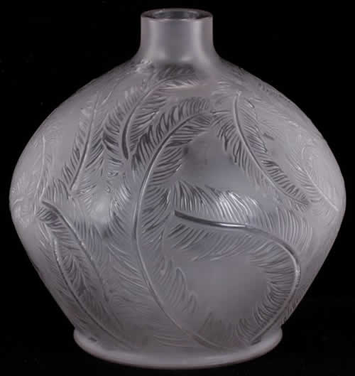 R. Lalique Plumes Vase