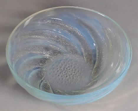 R. Lalique Poissons Opalescent Bowl
