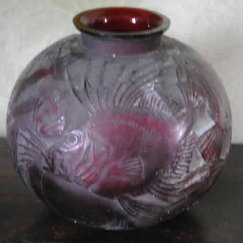 R. Lalique Poissons Vase