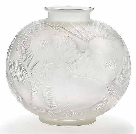 R. Lalique Poissons Vase