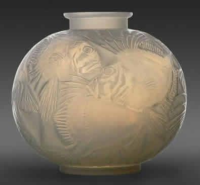 R. Lalique Poissons Vase