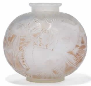 R. Lalique Poissons Vase