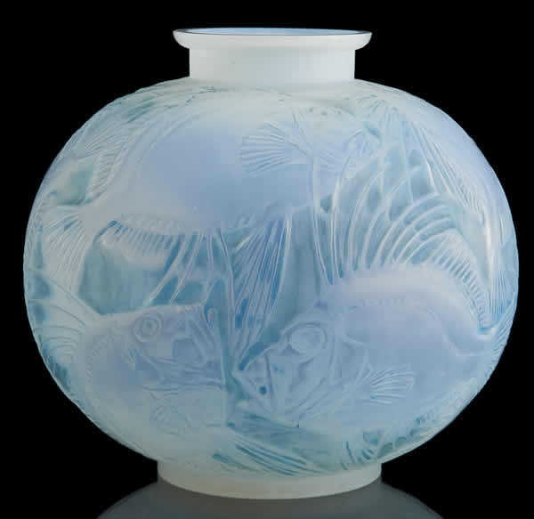 R. Lalique Poissons Vase