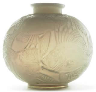R. Lalique Poissons Vase