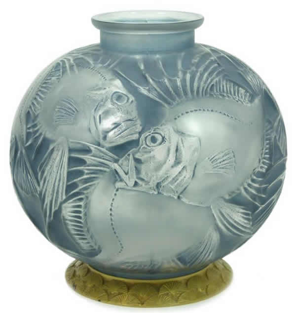 R. Lalique Poissons Vase
