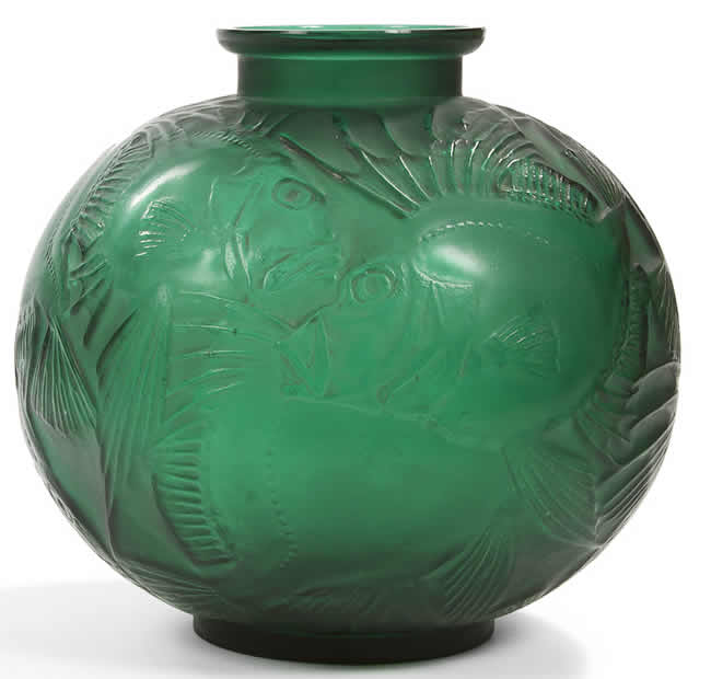 R. Lalique Poissons Vase