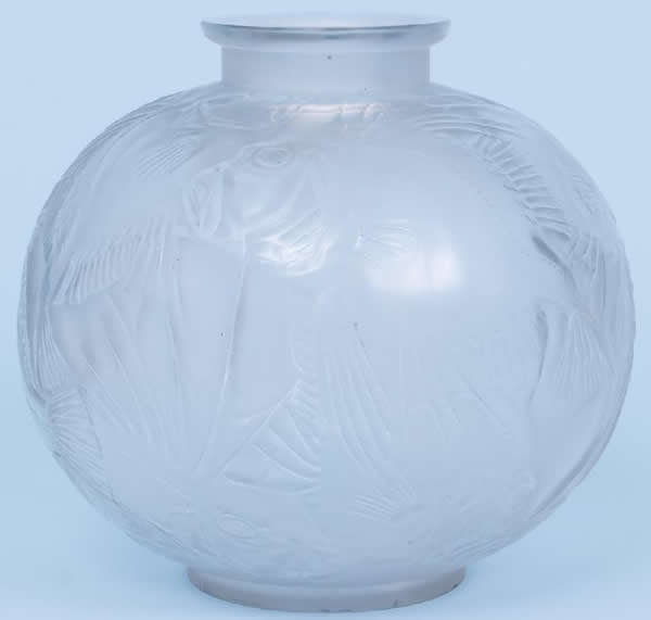 R. Lalique Poissons Vase