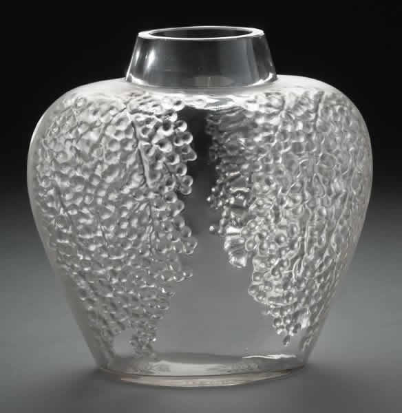 R. Lalique Poivre Vase