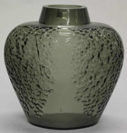 R. Lalique Poivre Vase