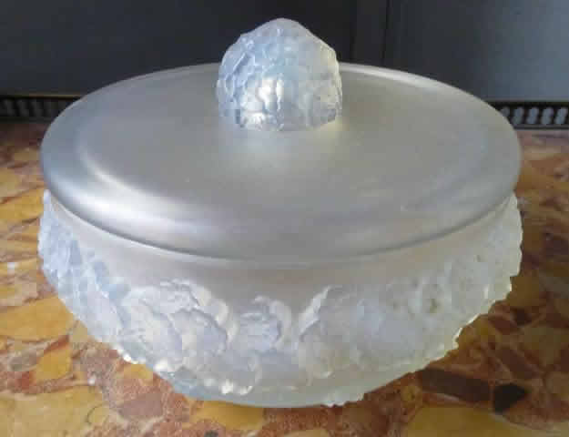 R. Lalique Primeveres Covered Box
